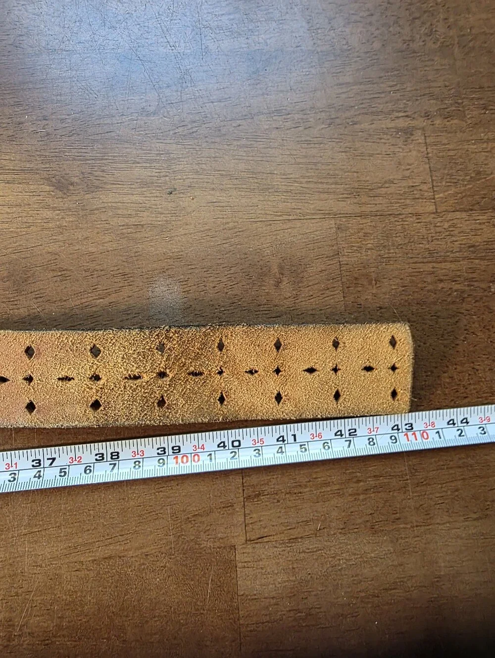 Levi's Distressed Brown Leather Belt Perforated Geometric Cutout Size 34 Grunge